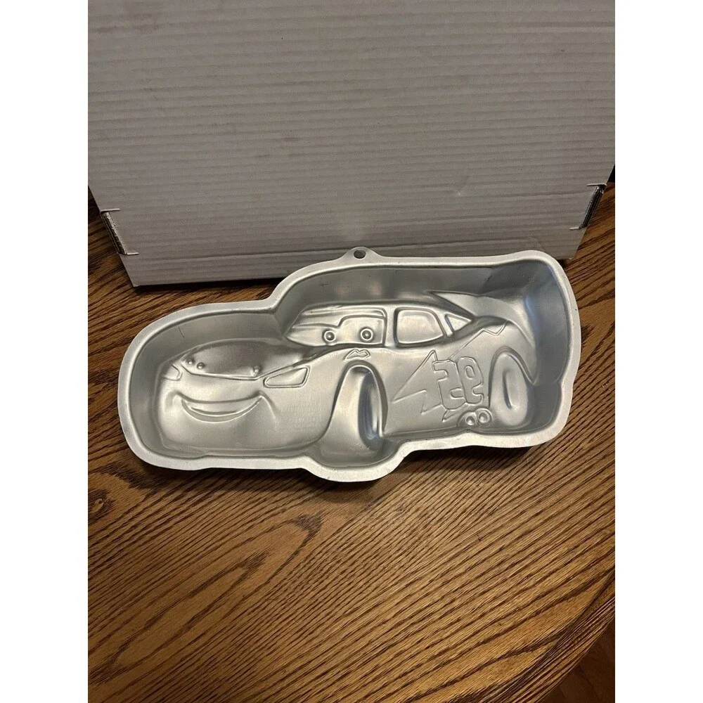Wilton Disney Pixar Cars Lightening McQueen Aluminum Cake Pan - 2105-6400